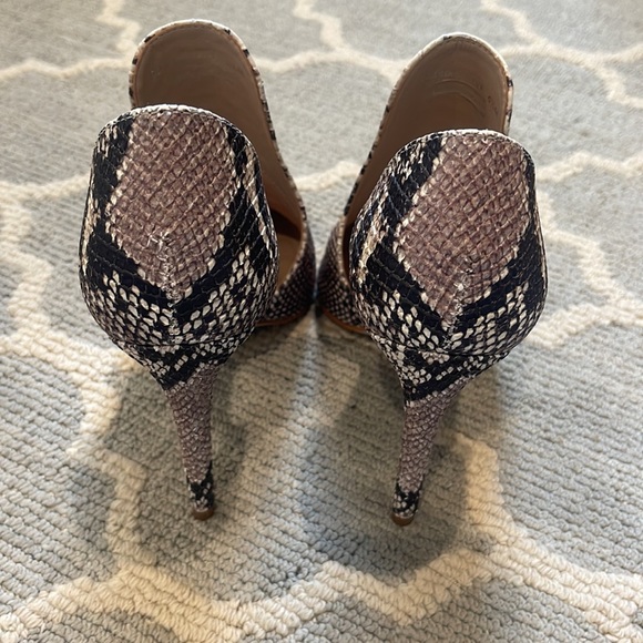 Steve Madden Snakeskin Size 6 1/2 - Picture 3 of 4